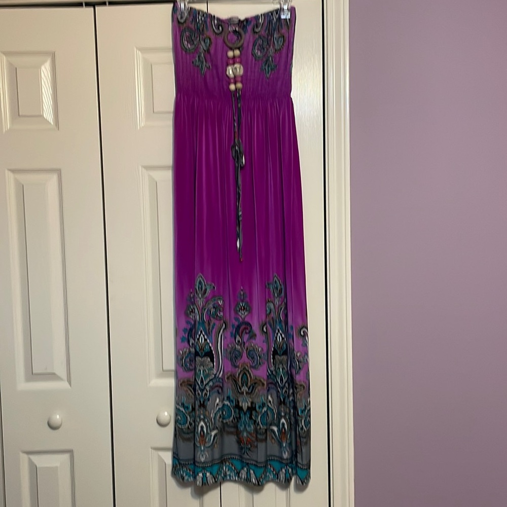 Beautiful and so soft , strapless summer long flowing dress.  Perfect condition.